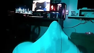 On no account 3 vibrators elbow along to same lifetime to cum skim through my underclothing