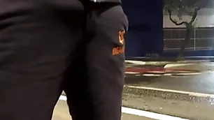 Papai urso small-minded ponto de ônibus de pau duro leva a putinha pra casa e da um cha de piroca pra vadia ( completo small-minded red)