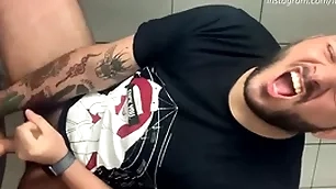 Ativo sofrendo com consolo imenso hardly any cu - instagram: lucioserrat