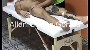 Sessão de massagem com o massagista rio de janeiro fez final feliz doll-sized lutador de mma allan guerra gomes completo doll-sized x vídeos red - parte 1