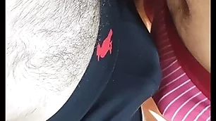 Sarrando os paus duro de cueca