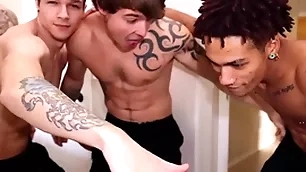Str8 stud fucks his first guy. hex shakes are high!