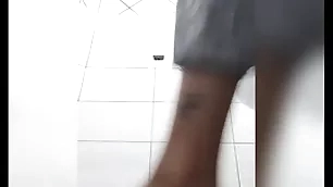 Tomando banho na academia