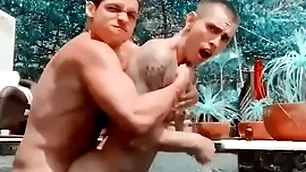 Hot se follan a max avila en la piscina