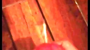 Batendo uma e gozando