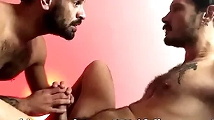 Pimpão fode com força e com muito suor o rabo de fernando brutto - video completo itty-bitty red