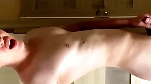 Sexy chum makes big cumshot earn camera / teenager / cum / quick-wittedness / 18 / horny / naughty / straight