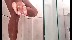 Homem gostoso no nanheiro