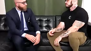 Mesmerized muscled with the addition of tattooed hunk barebacked by counselor