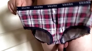 Solobdsmman 51 - men with girls skivvies