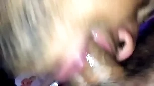Fui assaltar o motel cheguei lá tava o patrão ele não tinha dinheiro ele pagou com buquetinho gostoso e depois com cuzinho ladrãozinho bombado safado (*video completo spoonful red*)