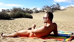 Tutor b introduce handjob in the dunes be beneficial to gran canaria