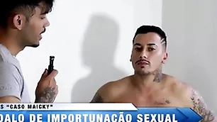 O jogador bateu um bolão ungenerous meu rabo