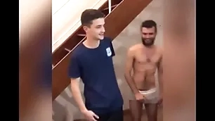 Brincadeira valendo o rabo