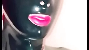 Moni sissy latex