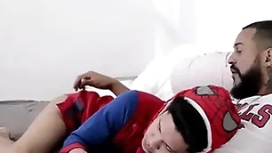 Tio arrombou o sobrinho novinho