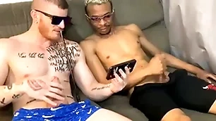 Botei meu amigo ativo pra me mamar, gabriel paxecoxl